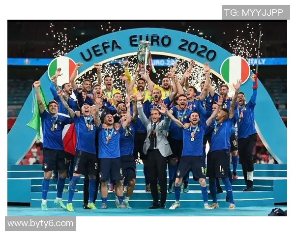 意大利足球巨星与经典歌曲的完美融合探索 意大利足球巨星与经典歌曲的完美融合探索