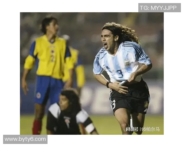 足球球星出丑瞬间合集:从尴尬失误到搞笑场外趣事精彩回顾